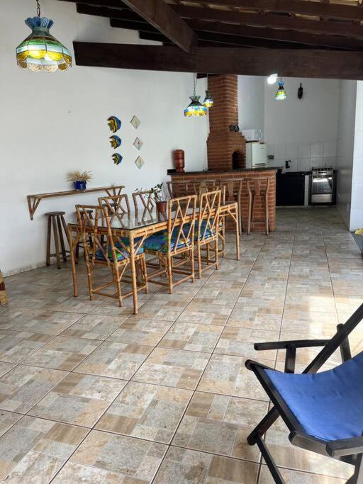 Morada Do Zinho - Piscina, Churrasqueira, Lareira E 250 Metros Da