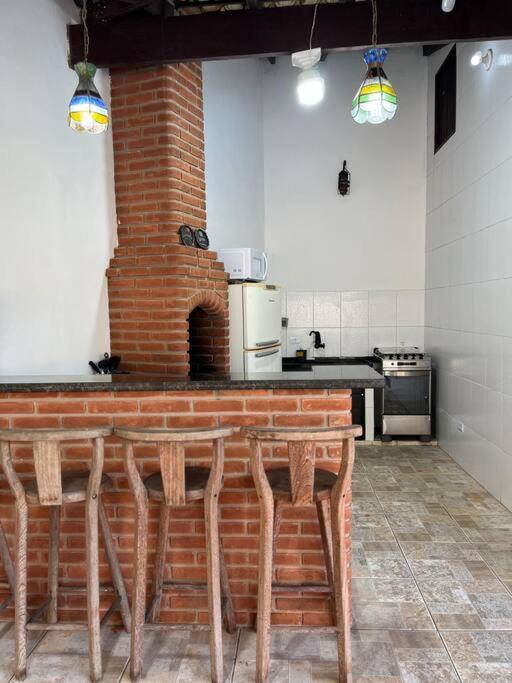 Сasa de vacaciones Morada Do Zinho - Piscina, Churrasqueira, Lareira E 250 Metros Da Itanhaém